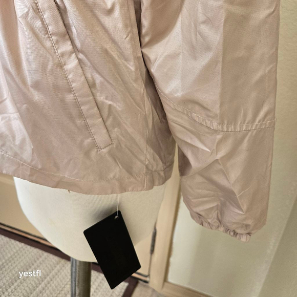 NWT Women's Alphalete infinity explorer Jacket, Size S - Picture 2 of 7
